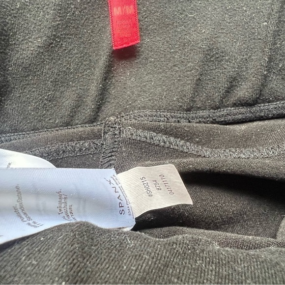 SPANX Ready to Wow Leggings - Picture 10 of 10